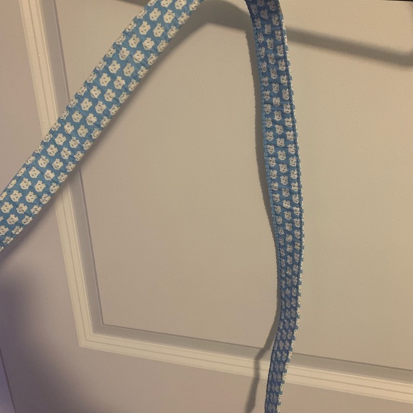 EUC Vineyard Vines UNC belt Size small. 10+ years old - Picture 3 of 4